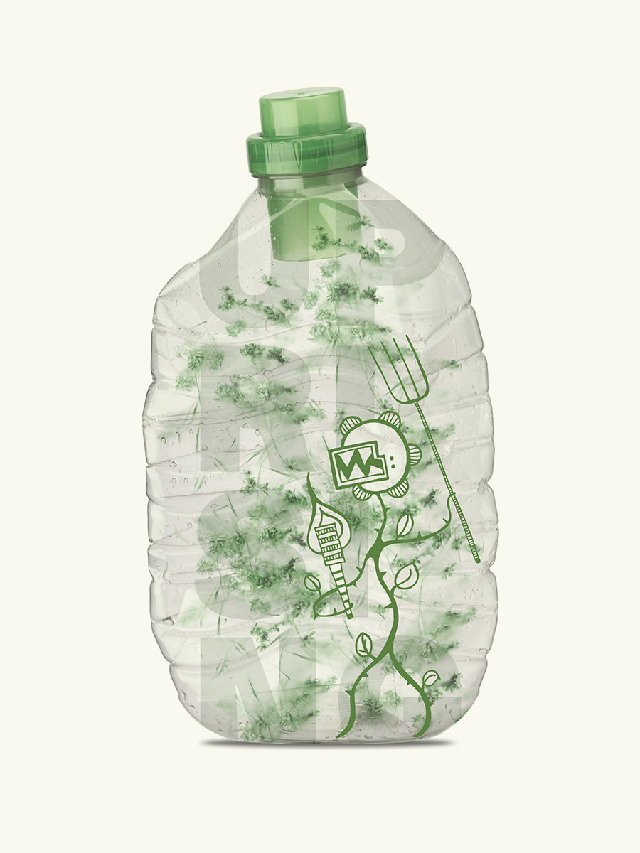 Kunst über Umweltverschmutzung: Aufstand der Pflanzen zeigt Natur, die sich gegen Plastikmüll und menschliche Eingriffe aufzulehnen beginnt.
